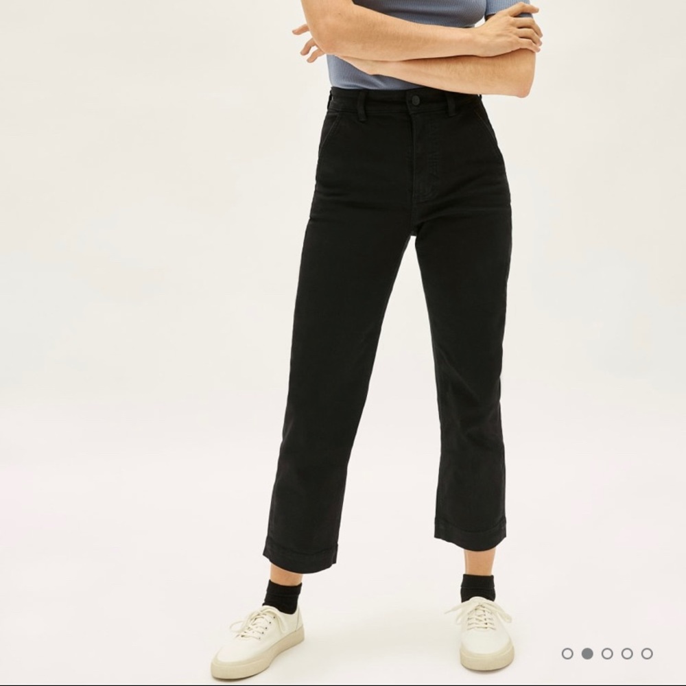 Everlane Straight Leg Crop pants in black